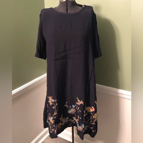 LOFT Dresses & Skirts - LOFT Navy Floral/Bird Dress